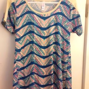 Lularoe Classic Tee